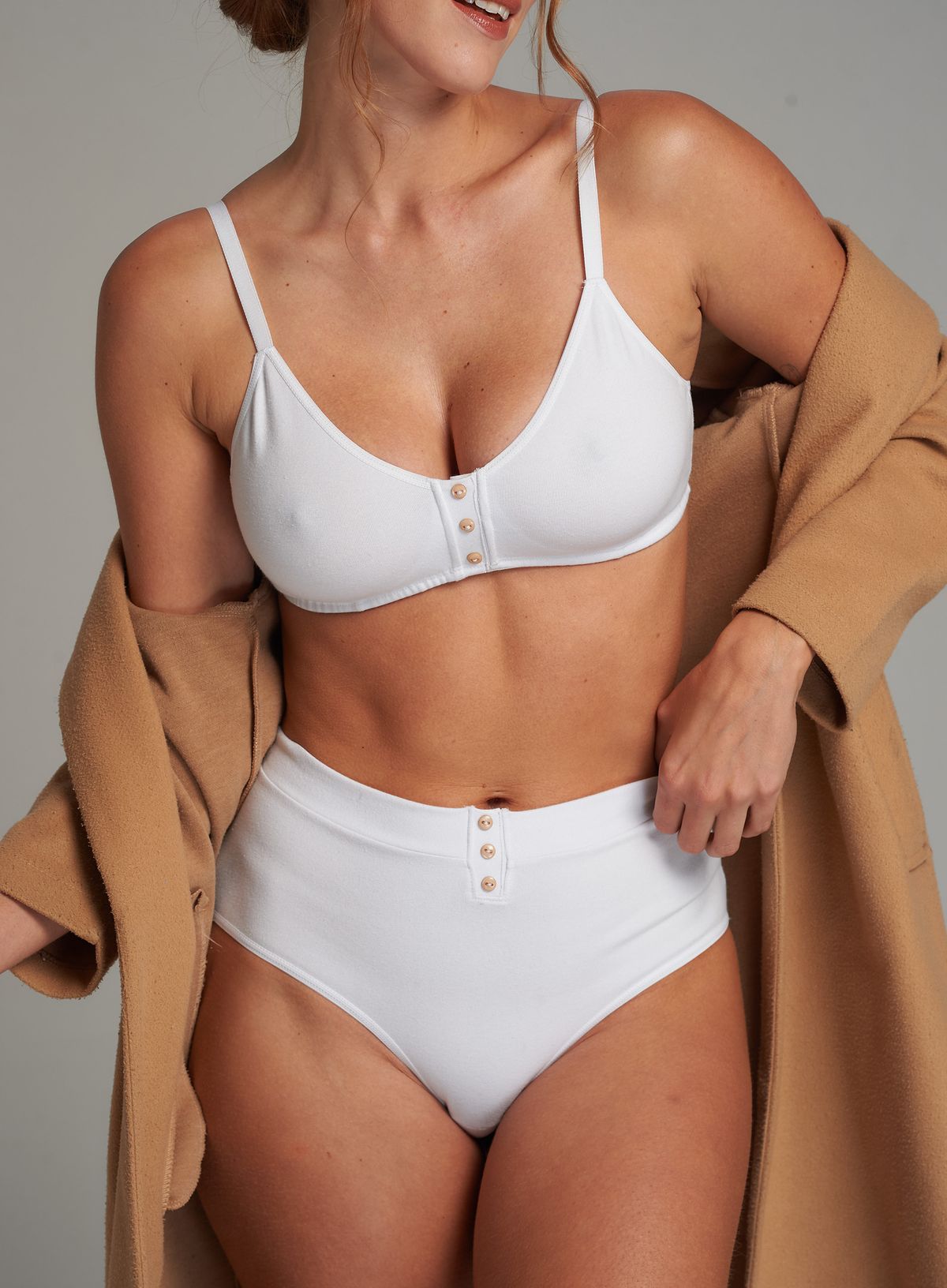 Lady-Any_702-3